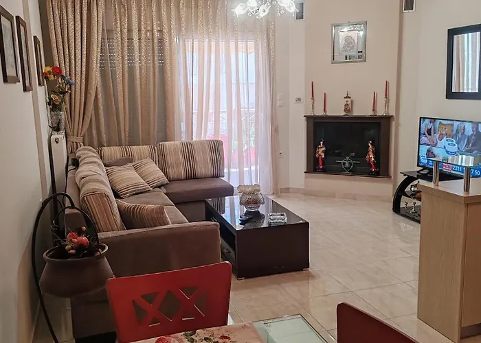 Πολυτελές Οροφοδιαμέρισμα Τίνας
