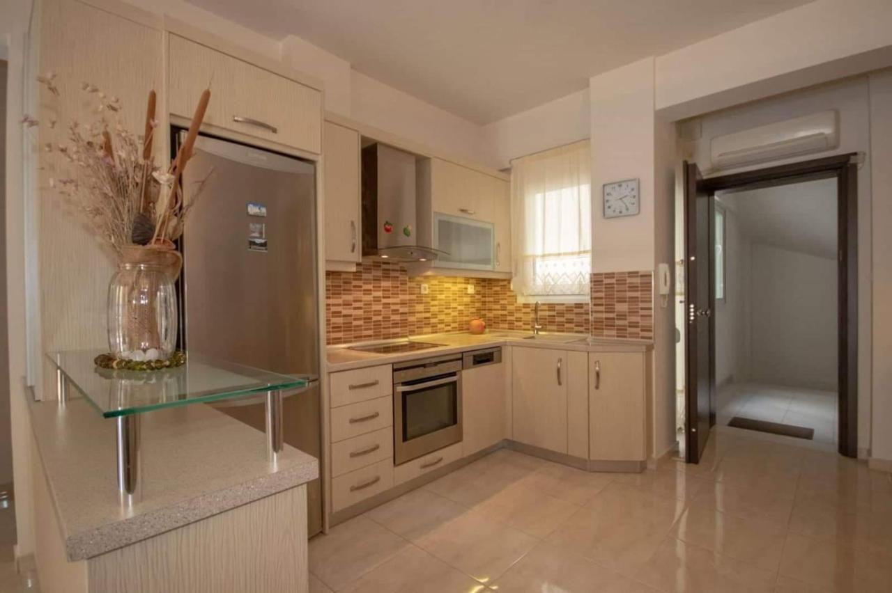 πολυτελές οροφοδιαμέρισμα τίνας Appartement *