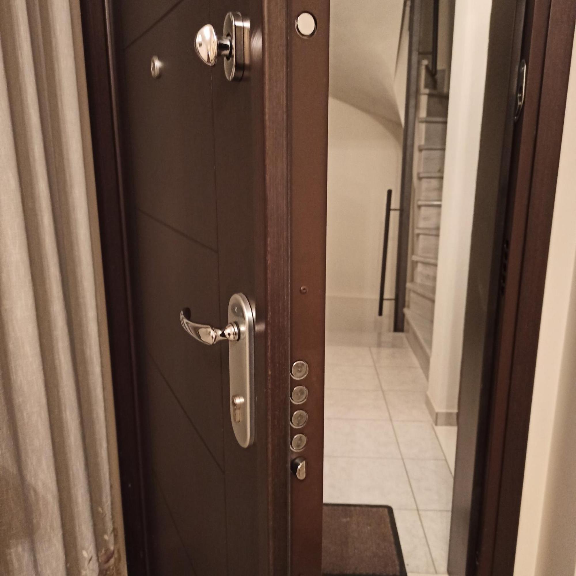Appartement πολυτελές οροφοδιαμέρισμα τίνας
